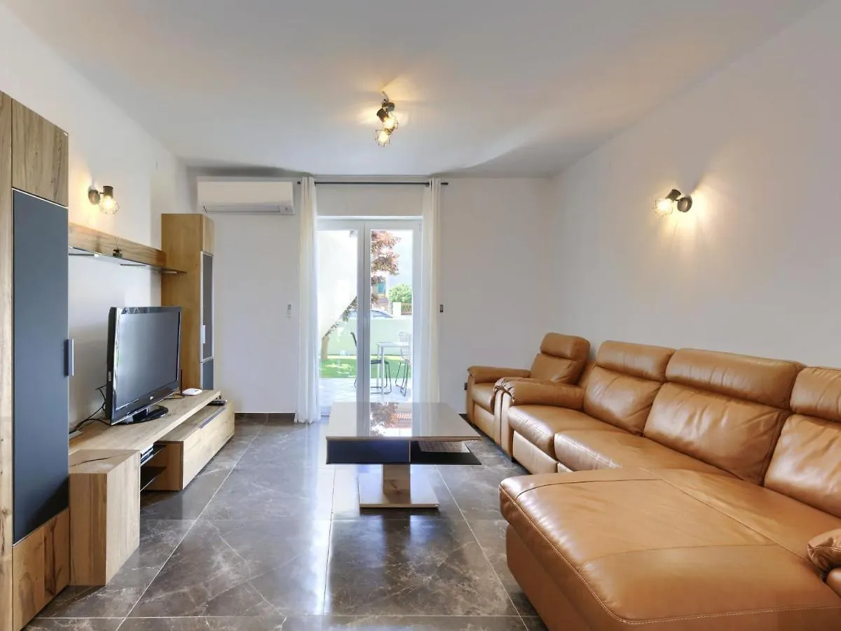 Holiday Home Enka By Interhome Pula 0*,