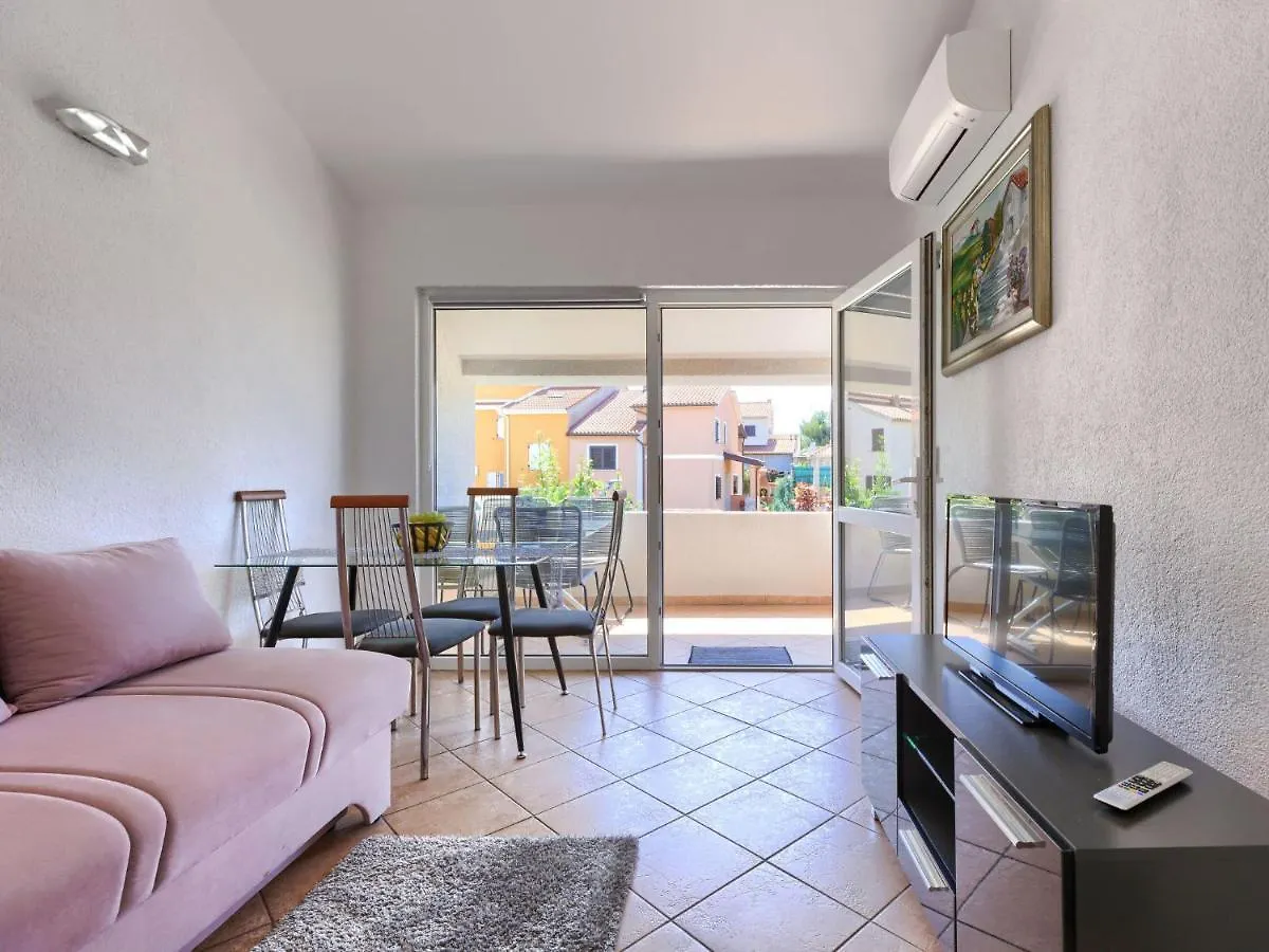 Holiday Home Enka By Interhome Pula