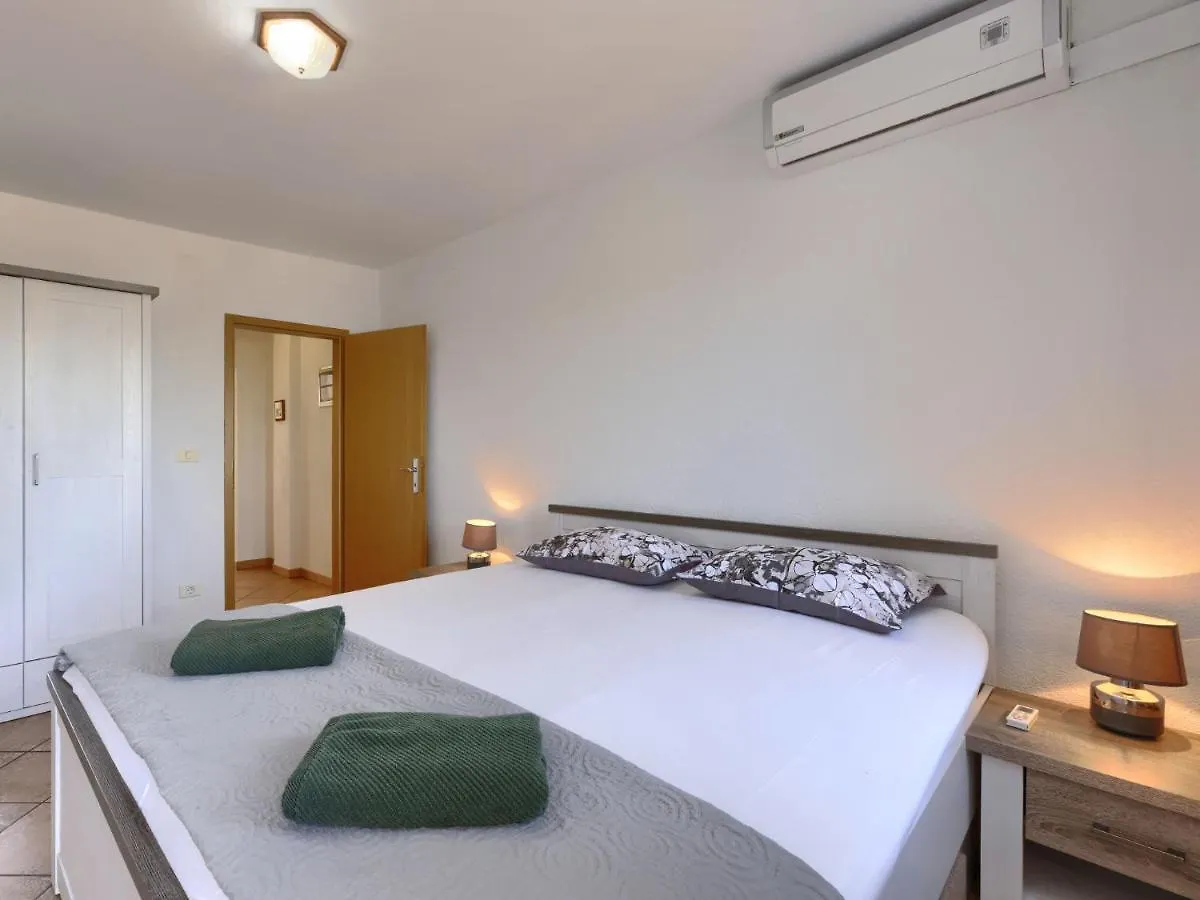 Holiday Home Enka By Interhome Pula