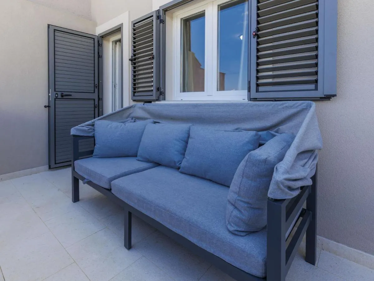 Holiday Home Enka By Interhome Pula