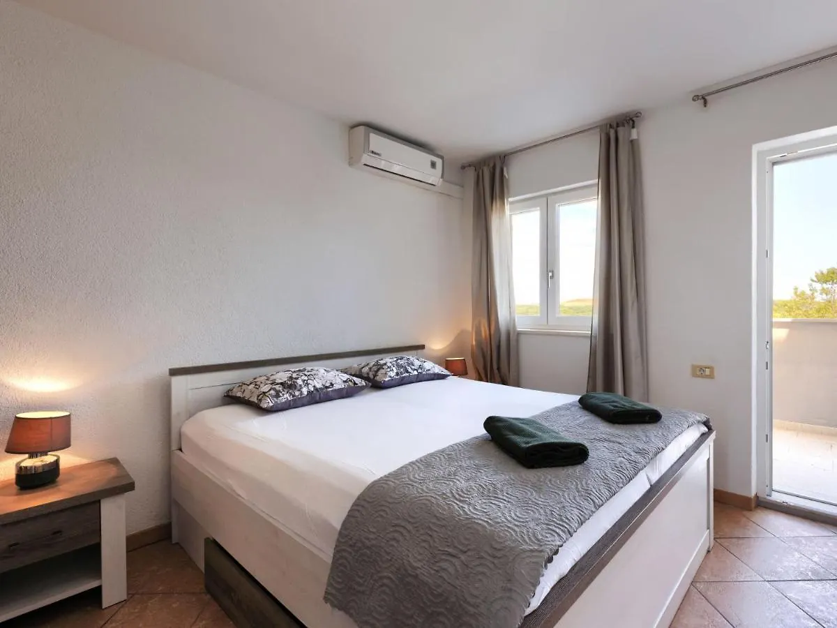 Holiday Home Enka By Interhome Pula